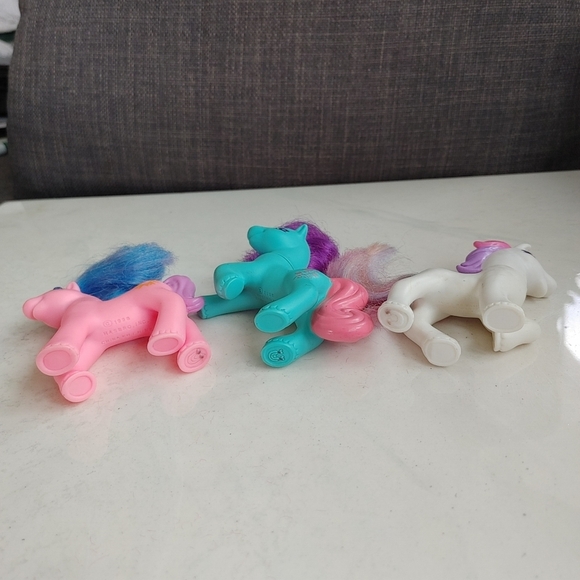 My little pony miniature lot of 3 blue pink white - Picture 7 of 7